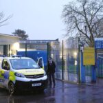 Londra, 13enne arrestato per tentato omicidio: ha accoltellato due compagni a scuola