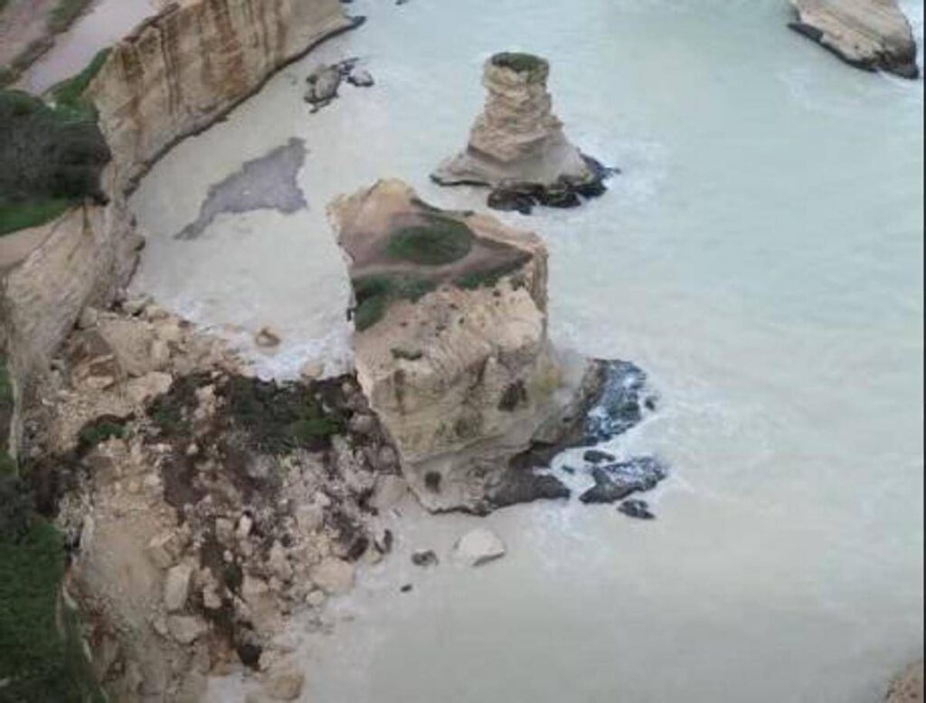 Maltempo in Puglia, crolla l’Arco di Sant’Andrea: era tra i luoghi più suggestivi del Salento