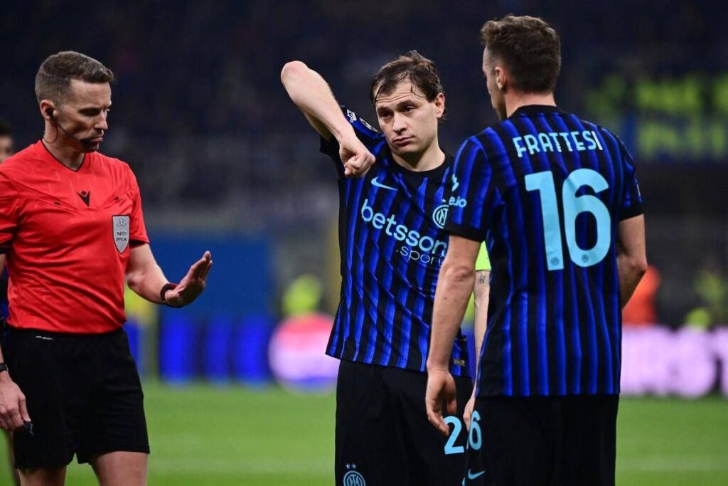 Mano di un norvegese in area, poi Barella cade: c’erano due rigori in Inter-Bodo?