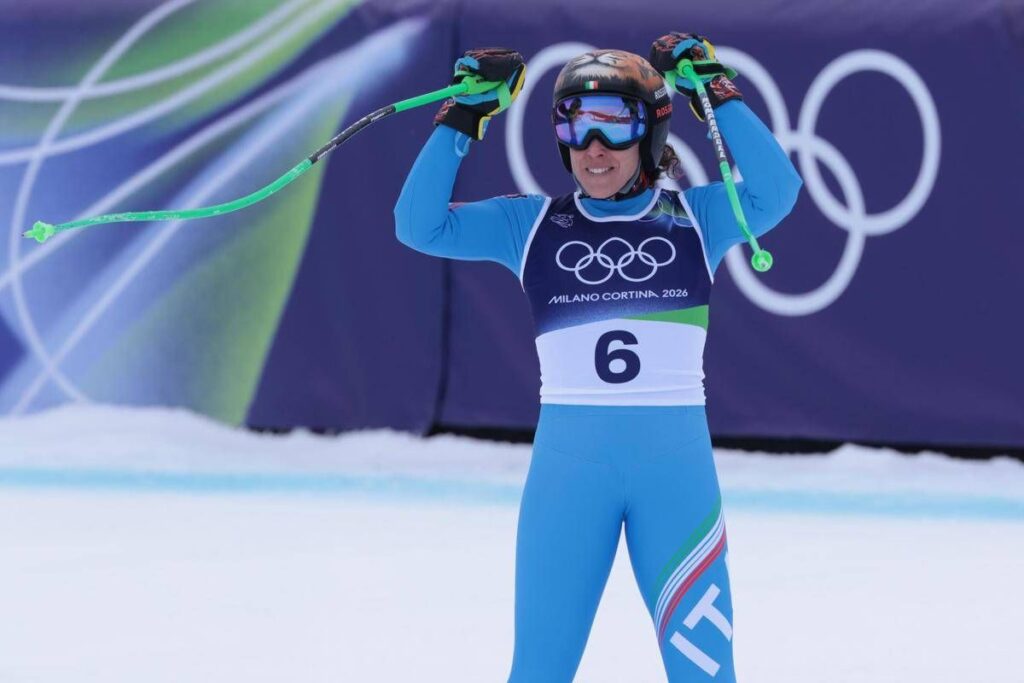 Milano Cortina, Brignone da sogno: oro olimpico nel SuperG tra le lacrime. Applausi di Mattarella