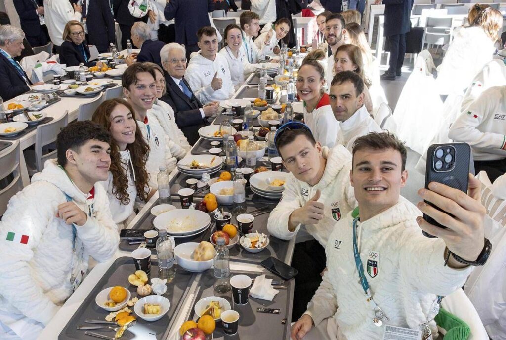 Milano Cortina: quintali di pizza e 8mila caffè, i segreti della dieta dei campioni alle Olimpiadi