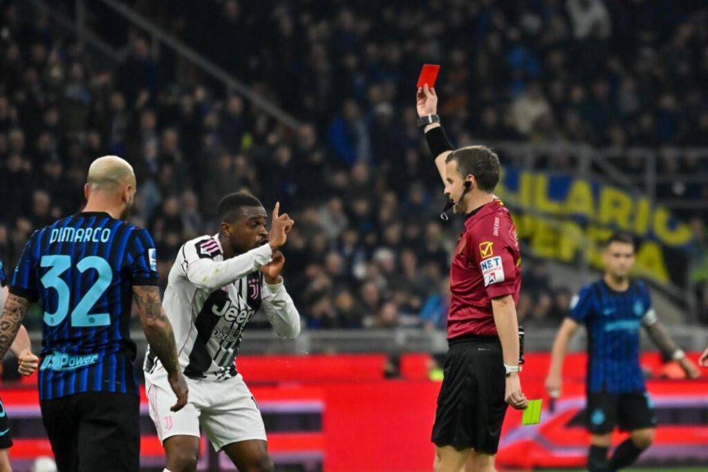 Minacce di morte dopo Inter-Juve, l’arbitro La Penna denuncia: indagini in corso