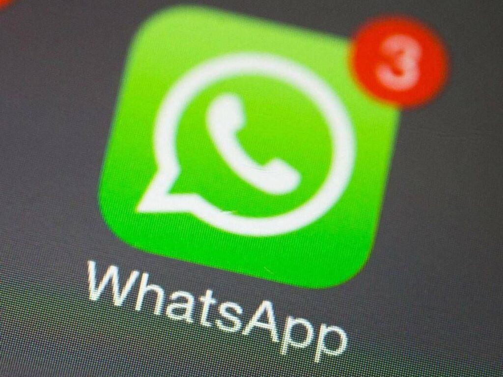 “Russia tenta di bloccare WhatsApp”: la denuncia di Meta