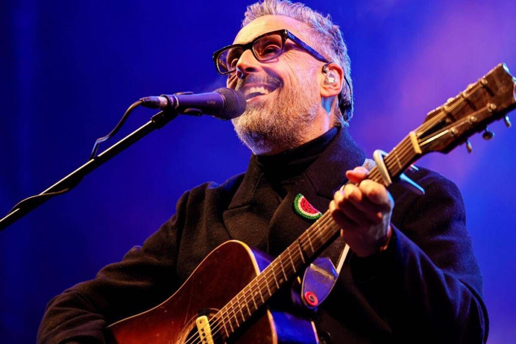 Sanremo 2026, Brunori Sas chi è: la cover con Maria Antonietta e Colombre