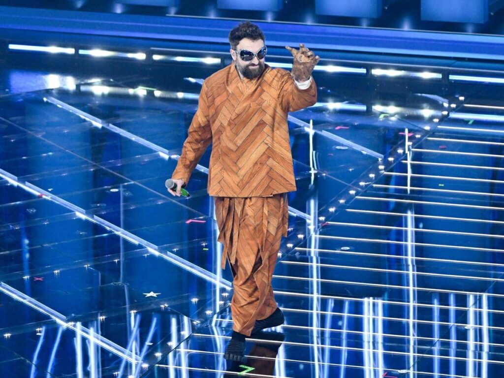 Sanremo 2026, Dargen D’Amico chi è: in gara con il brano ‘Ai ai’