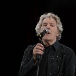 Sanremo 2026, Fausto Leali riceve il ‘premio alla carriera’: 60 anni di musica