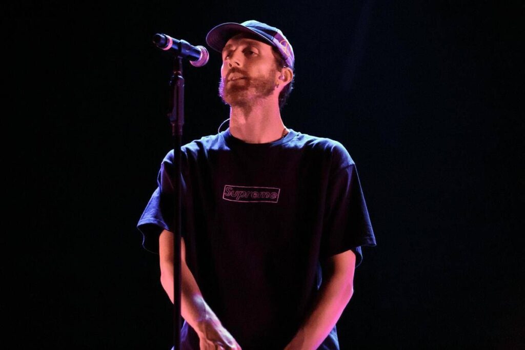 Sanremo 2026, Mecna chi รจ: la cover con Mara Sattei