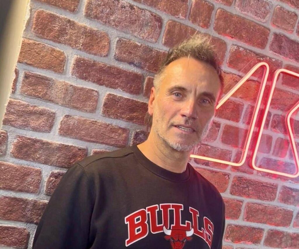 Sanremo 2026, Nek: “Quest’anno lo vedrò dal divano, mi aspetta l’Europa in tour”