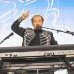 Sanremo 2026, i Pooh ospiti del Suzuki stage: il gran finale