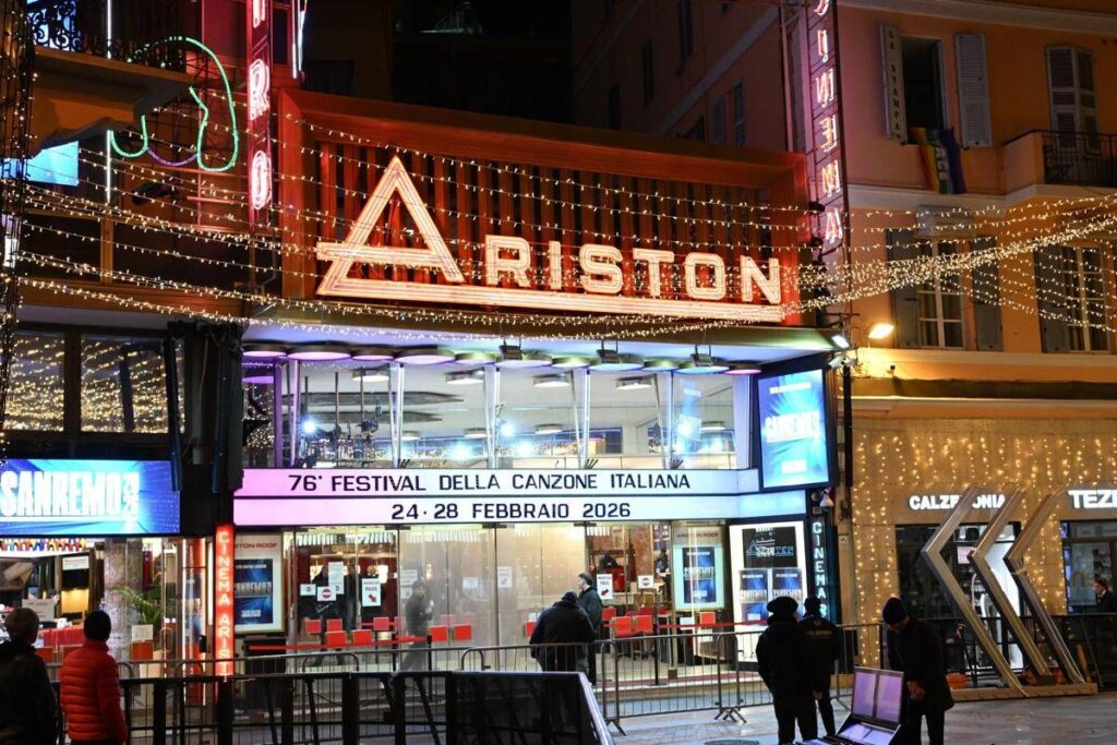 Sanremo, dalla voce alla postura: “Prepararsi come per una maratona”