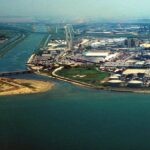 Tragedia al porto di Livorno: barca si ribalta, un morto