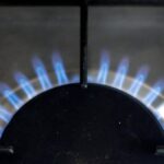 Bollette, carburanti, voli, carrello della spesa: l’impatto della guerra tra rincari e ricadute