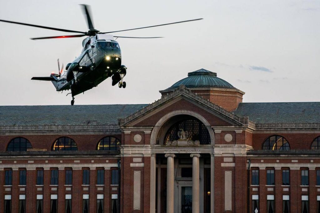 Droni non identificati sulla base Usa dove vivono Rubio e Hegseth, rafforzata sicurezza