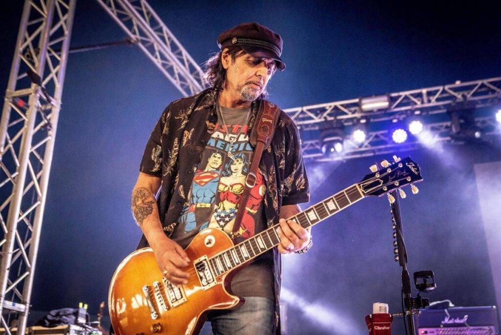 E’ morto Phil Campbell, il chitarrista dei Motorhead aveva 64 anni