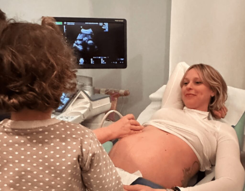 Federica Pellegrini, conto alla rovescia: il parto ad aprile e l’emozione di Matilde