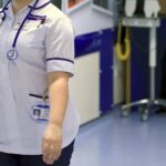 Focolaio di meningite in Uk, 29 casi e due morti nel Kent: scatta l’appello per la vaccinazione di massa