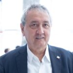 Gaffe Pd e M5S, onoreficenza del giornalista Romoli ‘scambiata’ per croce celtica. Barelli: “Caccia al nemico rende scemi”