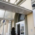 Incidente a Prato, bambina di 5 anni travolta da un’auto: è grave﻿