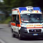 Incidente al Rally 1000 Miglia, auto esce di strada: spettatore travolto e ucciso