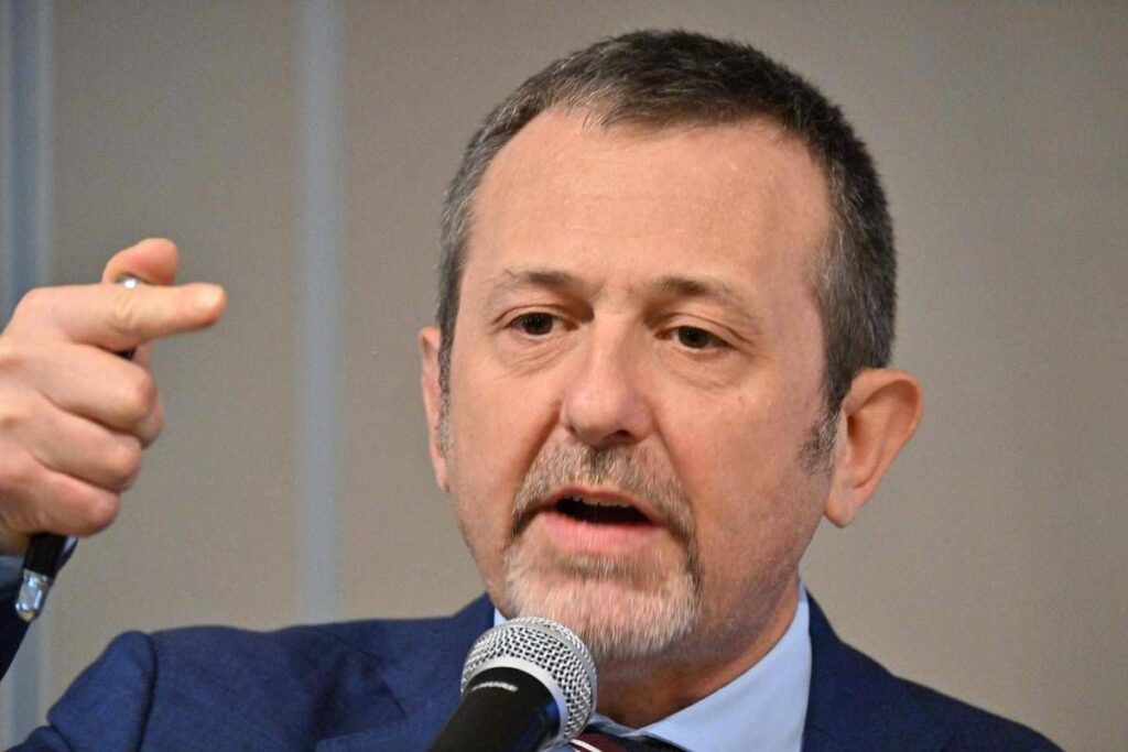 Indagine su società famiglia Caroccia, la difesa: “A pm dimostreremo estraneità Delmastro”