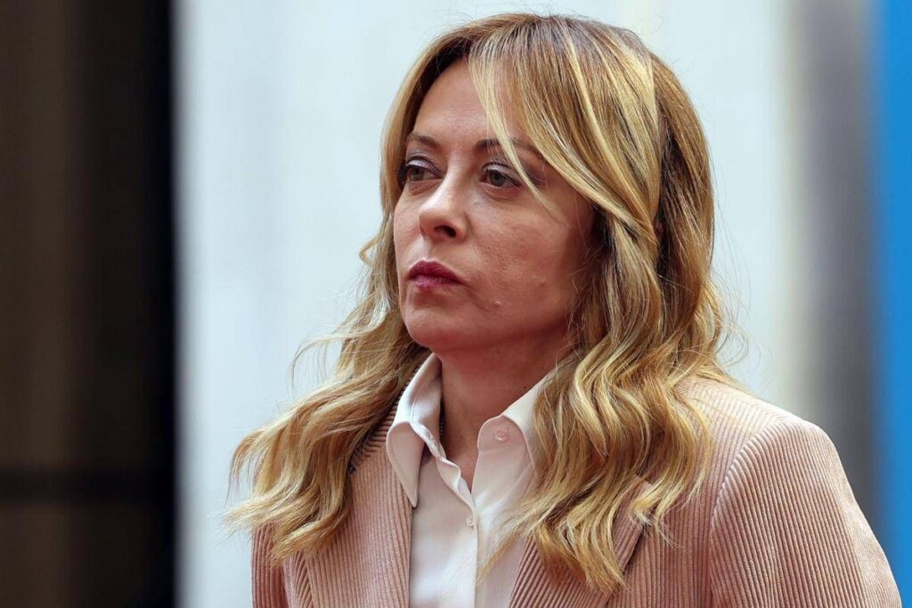 Iran, Meloni: “Italia non è in guerra ma rischia conseguenze. Opposizione non faccia polemica spicciola”