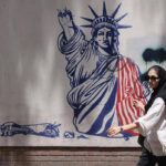 Iran, Teheran vuole la fine della guerra “ma con garanzie”. Trump: “Manca poco, dobbiamo distruggere ogni capacità offensiva rimasta”