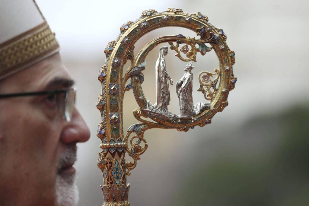 Israele impedisce al patriarca di Gerusalemme Pizzaballa l’accesso al Santo Sepolcro per la messa delle Palme: “Grave precedente”