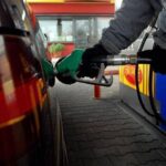 Carburanti, taglio accise in bilico: ipotesi bonus 100 euro per famiglie deboli