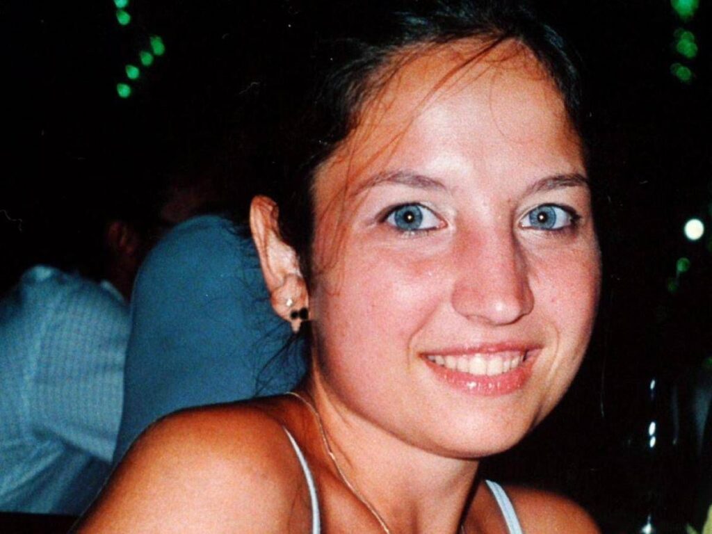 Caso Garlasco, i genitori di Chiara Poggi: “Vogliamo solo ricordarla da soli e in silenzio”