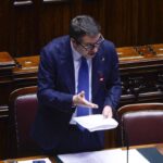 Crisi carburante, Salvini: “Riserve aeroporti fino a tutto maggio, no emergenza. Monitoriamo per evitare stop estate”