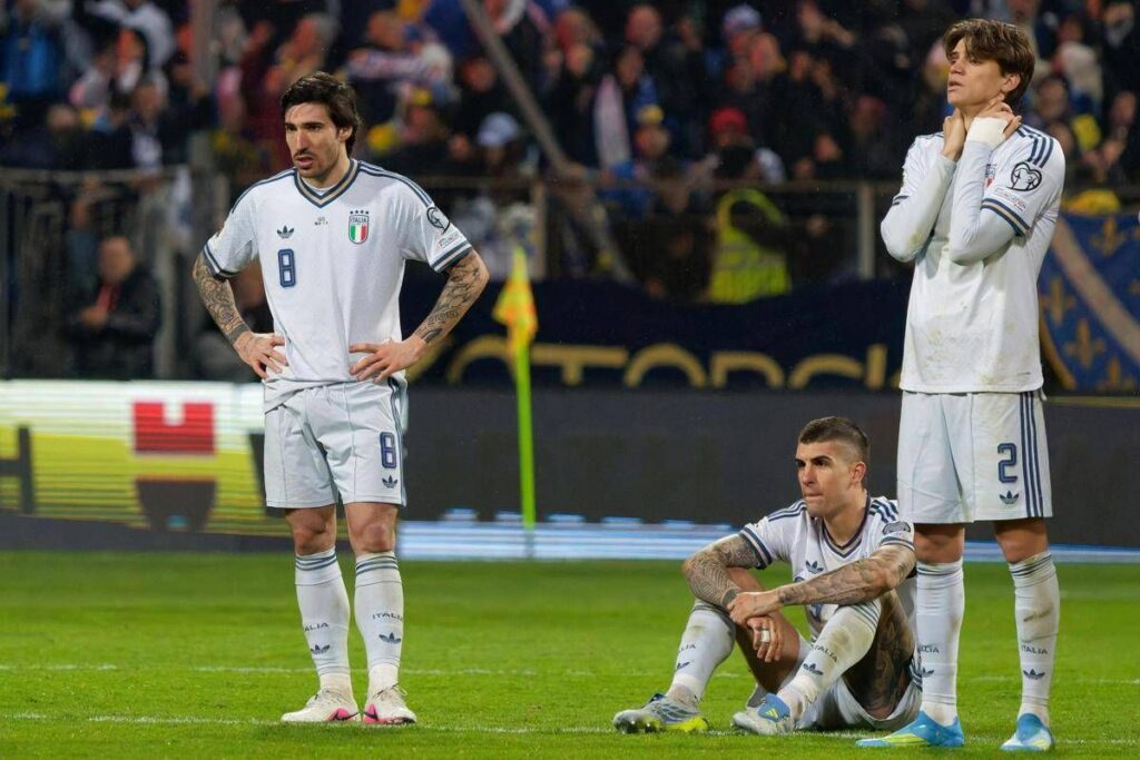 Fallimento Italia, il flop Mondiali arriva alla Camera: “Gravina si dimetta”