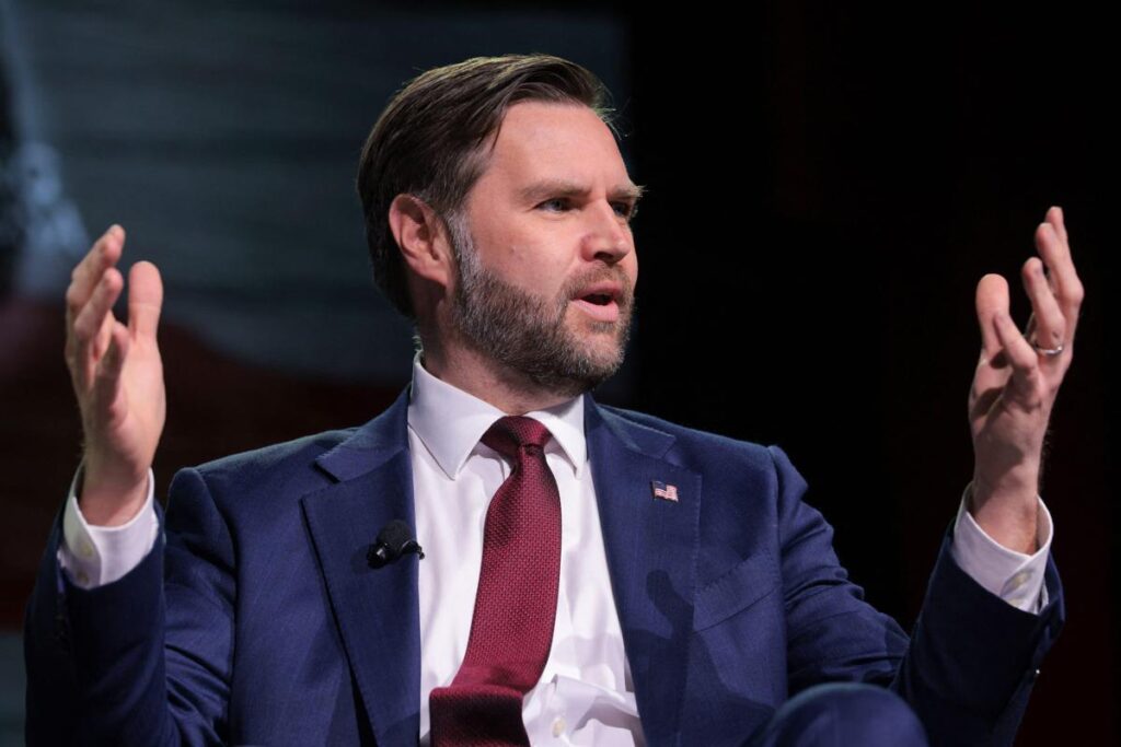 Iran-Usa, Vance: “Due mesi per negoziati iniziano oggi”. Il messaggio a Israele: “Trump unico alleato”