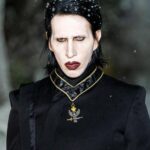 Marilyn Manson ospitato in convento dalle suore? Arriva lo stop, il post del sindaco di Ferrara