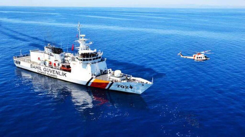 Migranti, tragedia al largo della Turchia: 18 morti, 21 tratti in salvo