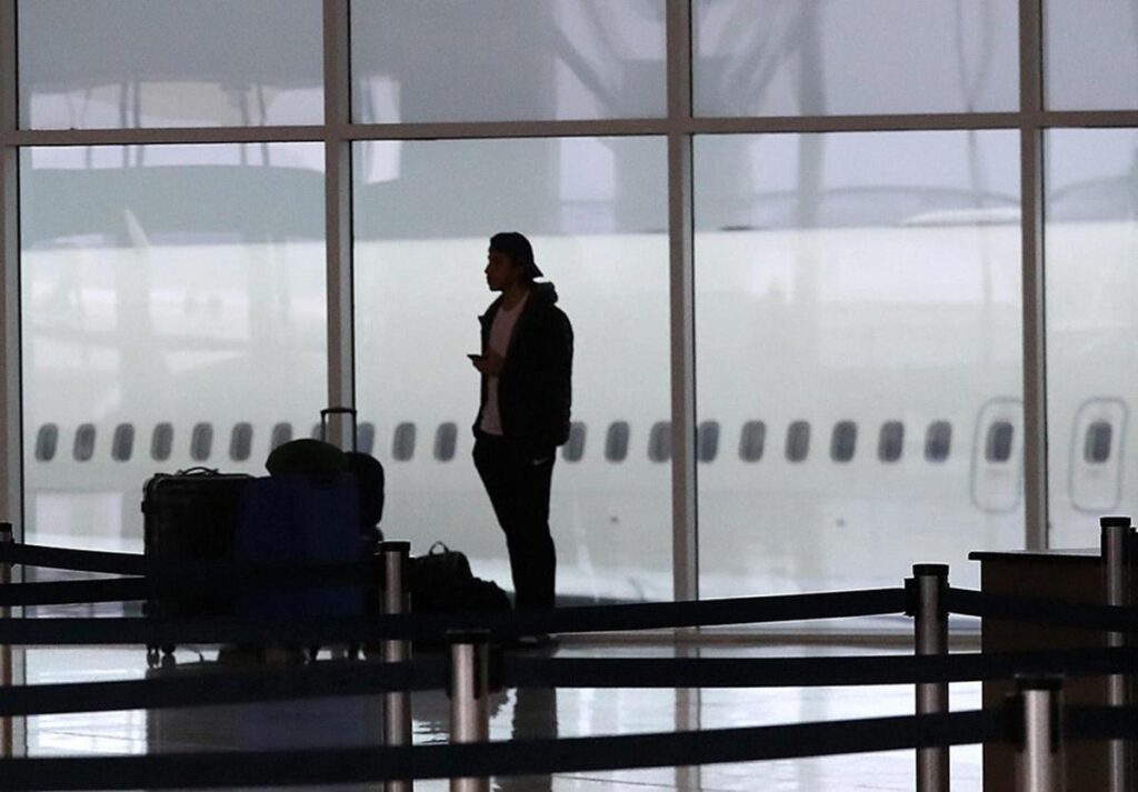 Pilota segnala impatto drone in avvicinamento all’aeroporto Jfk di New York, scatta indagine