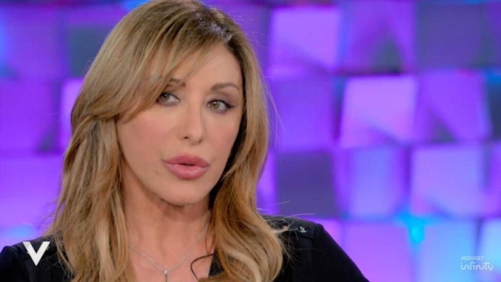 Sabrina Salerno, la malattia e la paura: “Pensavo il tumore fosse tornato”