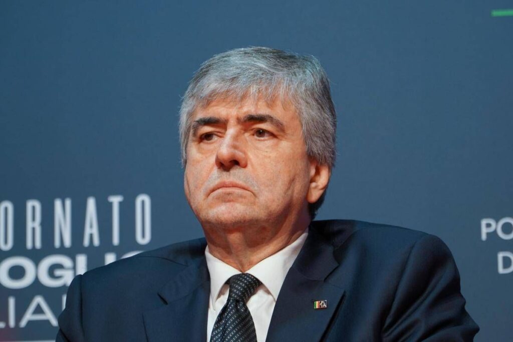 Sanremo, la Nazionale Cantanti, l’Expo: chi è il nuovo ministro del Turismo Gianmarco Mazzi