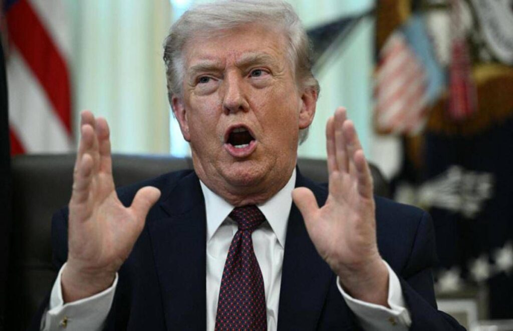 Trump: “Iran ha chiesto cessate il fuoco”. Teheran: “Non è vero”