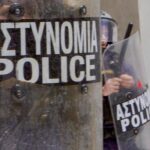 Uomo armato spara nel centro di Atene, almeno 5 feriti