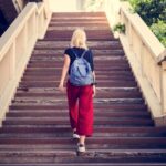 Usare le scale e non l’ascensore, oggi l’iniziativa anti sedentarietà del ‘No Elevators Day’