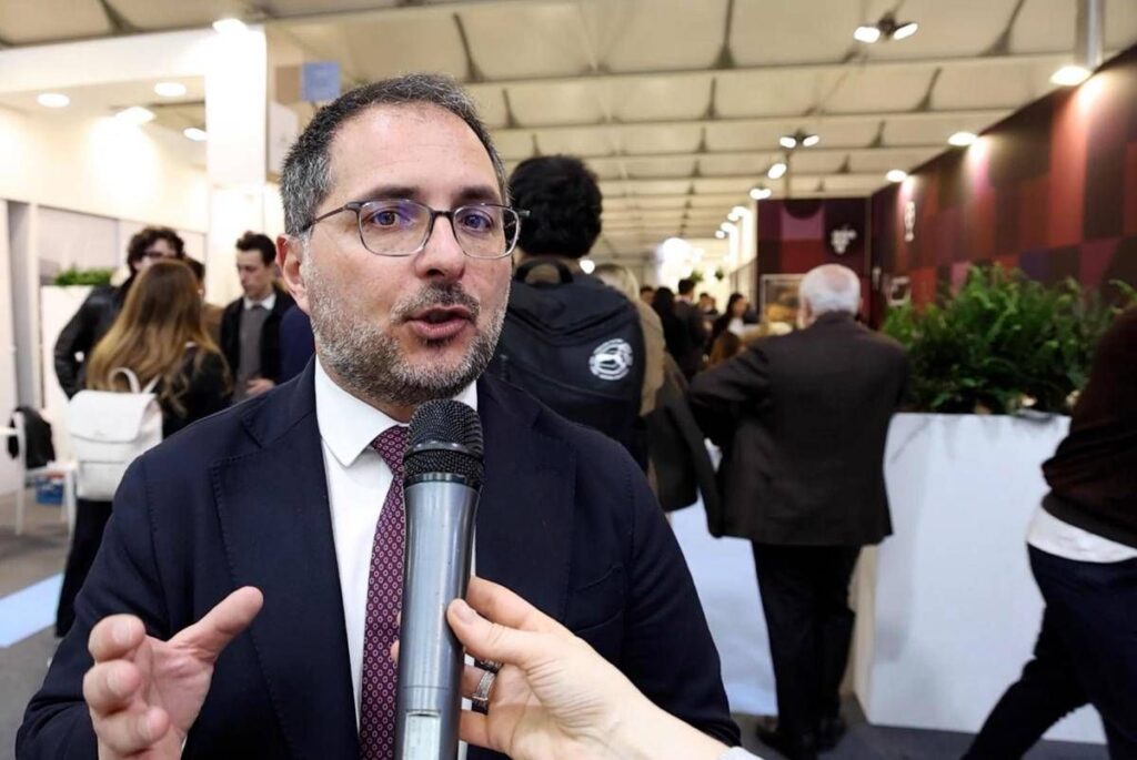Vinitaly, Maraio: “Il Turismo enogastronomico รจ una leva strategica, investiamo su identitร e territori”