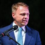 Vino, Lollobrigida: “Basta allarmi su etichette da burocrati di Bruxelles”