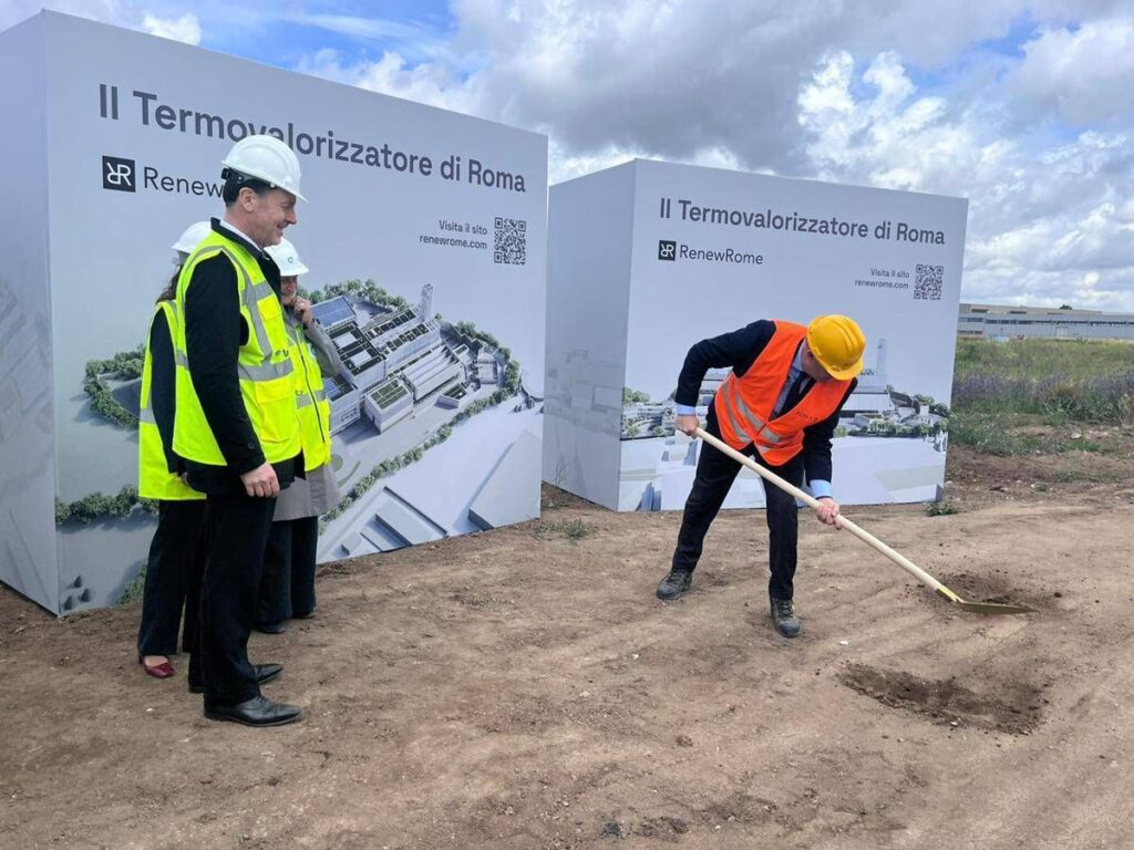 Al via i lavori per il termovalorizzatore di Roma, Gualtieri: “Sicuro e meno inquinante di qualsiasi strada trafficata”