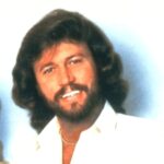 Barry Gibb vittima di fake new, i fan piangono (per errore) l’ultimo Bee Gees ancora in vita