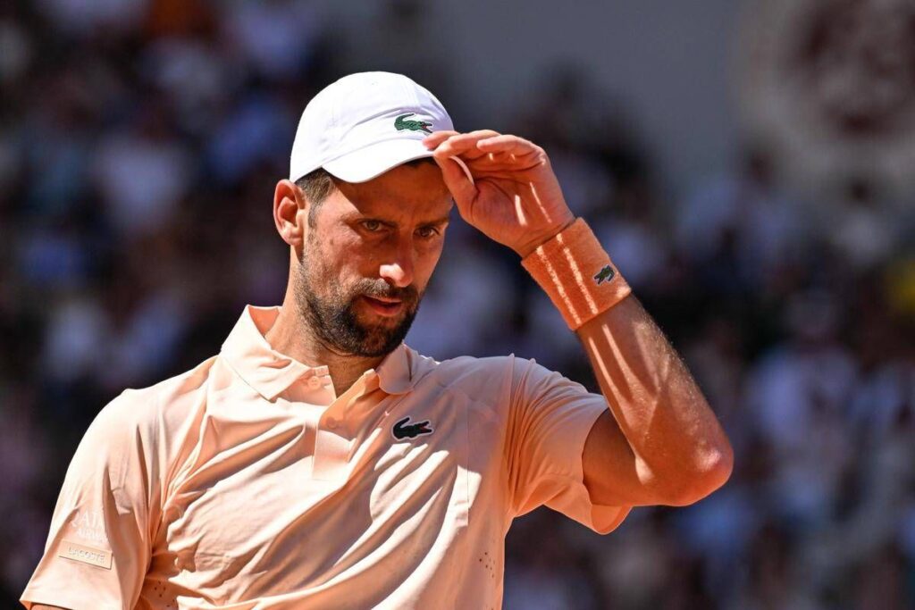 Djokovic, furia contro… un cameraman: cos’è successo con Fonseca
