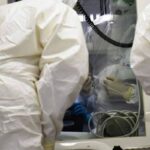 Ebola, la conferma di un focolaio in Congo: “246 casi sospetti e 65 morti”