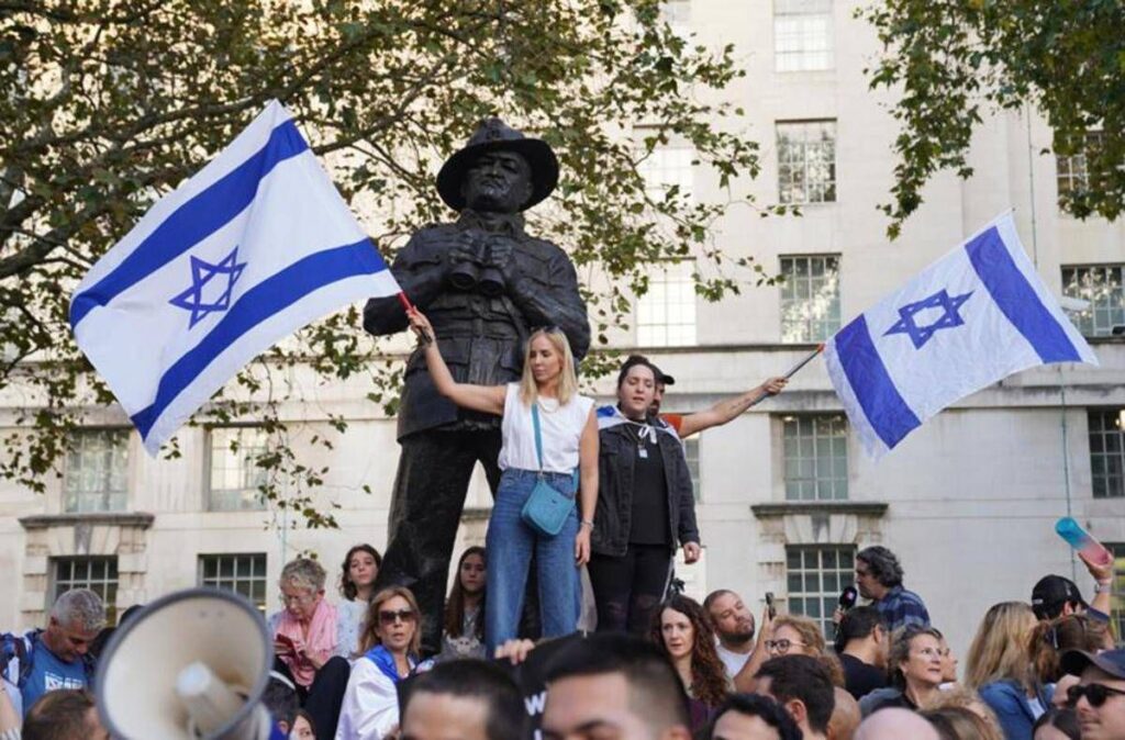 “Epidemia d’odio contro ebrei nel Regno Unito, il peggio deve ancora arrivare”, l’allarme del presidente della United Synagogue