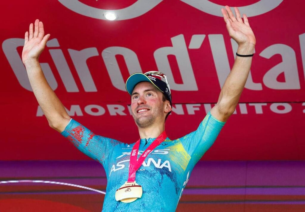 Giro d’Italia, Bettiol vince la 13esima tappa: Eulalio sempre in rosa