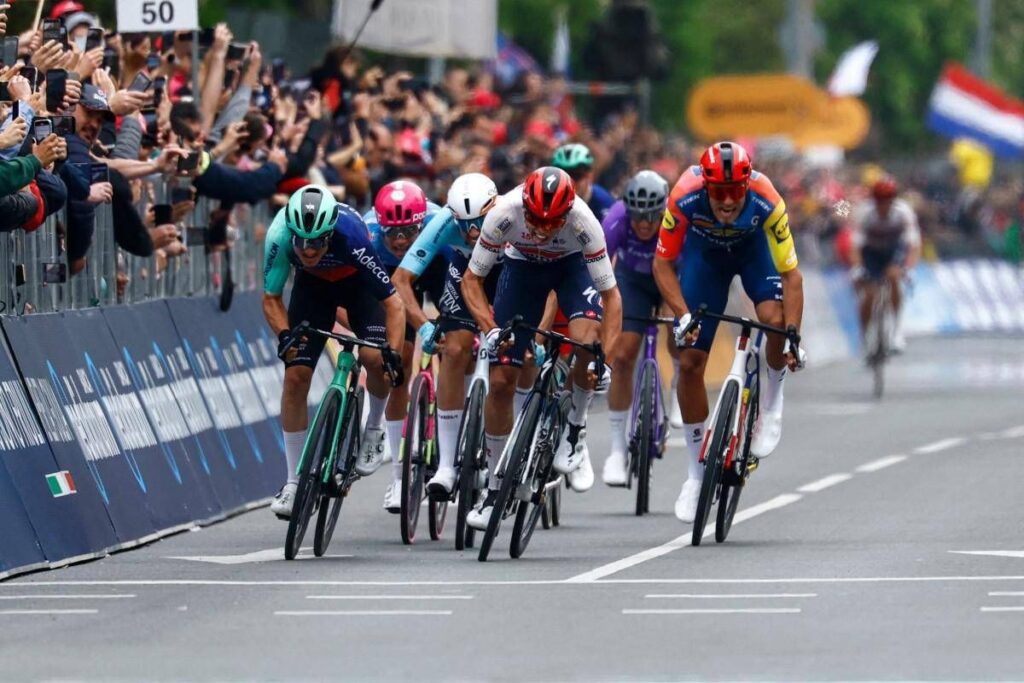 Giro d’Italia, oggi terza tappa: orario, percorso e dove vederla in tv (in chiaro)