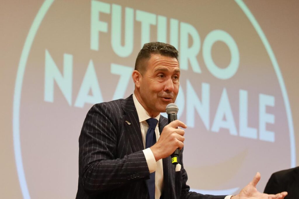 Intenzioni di voto, Fdi sempre primo partito al 27,1%, Pd al 21,5%. Cresce Futuro Nazionale